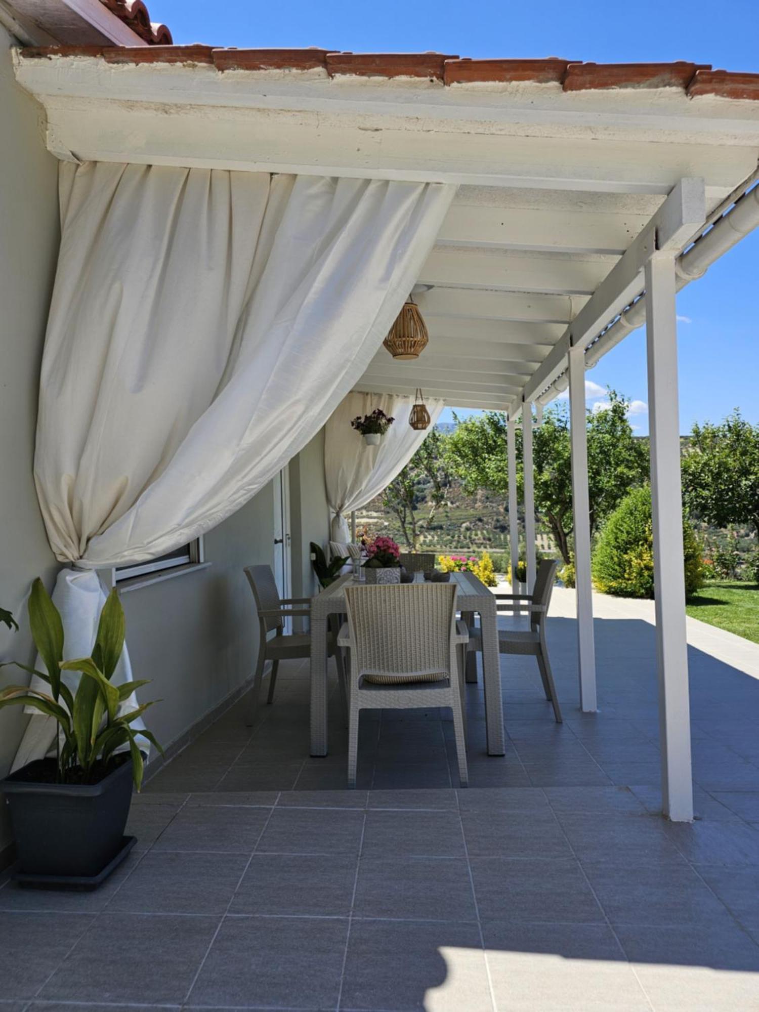 Ornament: Infinite Nature Villa Dhafnes Exterior photo