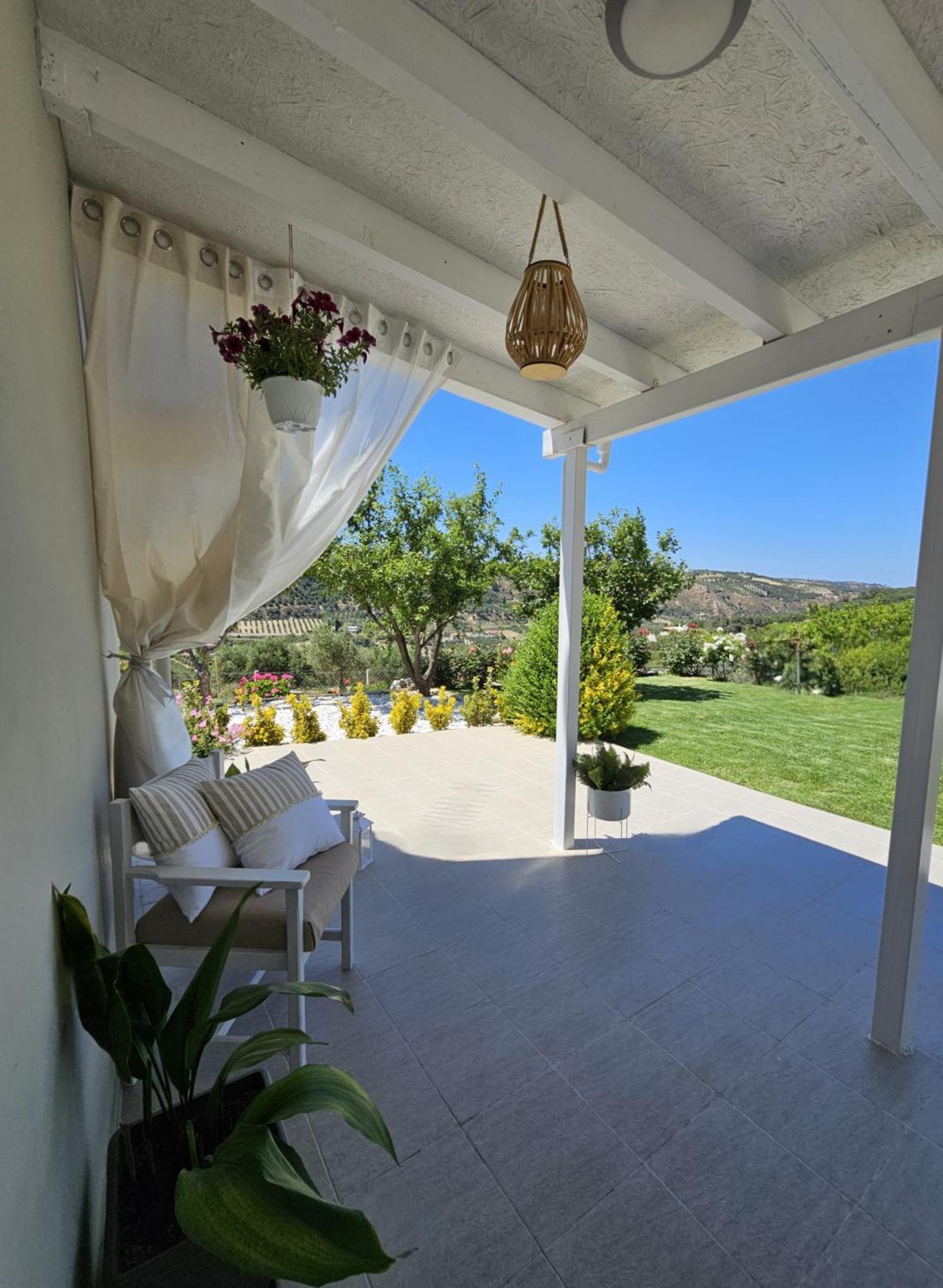 Ornament: Infinite Nature Villa Dhafnes Exterior photo