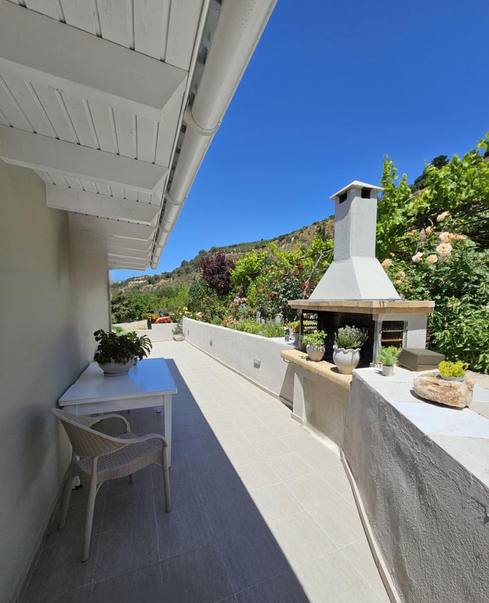 Ornament: Infinite Nature Villa Dhafnes Exterior photo